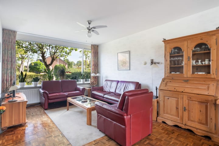 Tussenwoning te koop: Leiwater 81, Zoetermeer