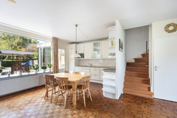 Tussenwoning te koop: Leiwater 81, Zoetermeer