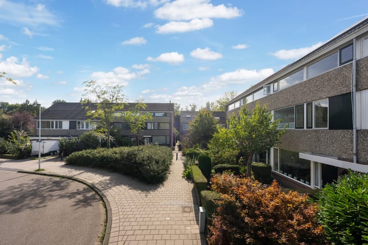 Tussenwoning te koop: Leiwater 81, Zoetermeer