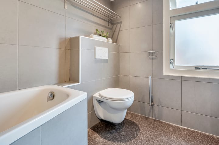 Twee-onder-één-kap te koop: Dorpsstraat 1064, Assendelft