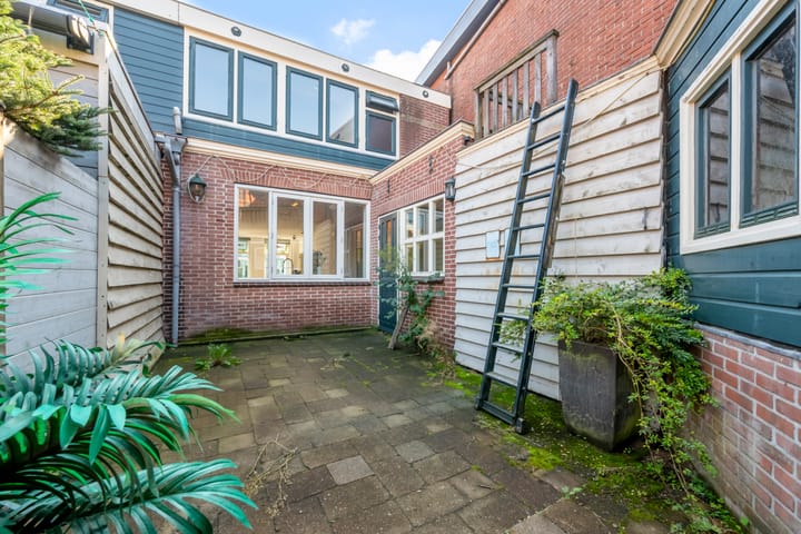 Twee-onder-één-kap te koop: Dorpsstraat 1064, Assendelft