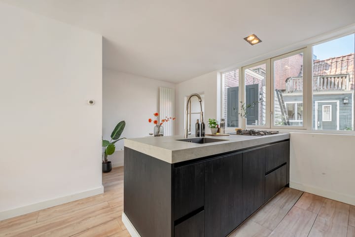 Twee-onder-één-kap te koop: Dorpsstraat 1064, Assendelft
