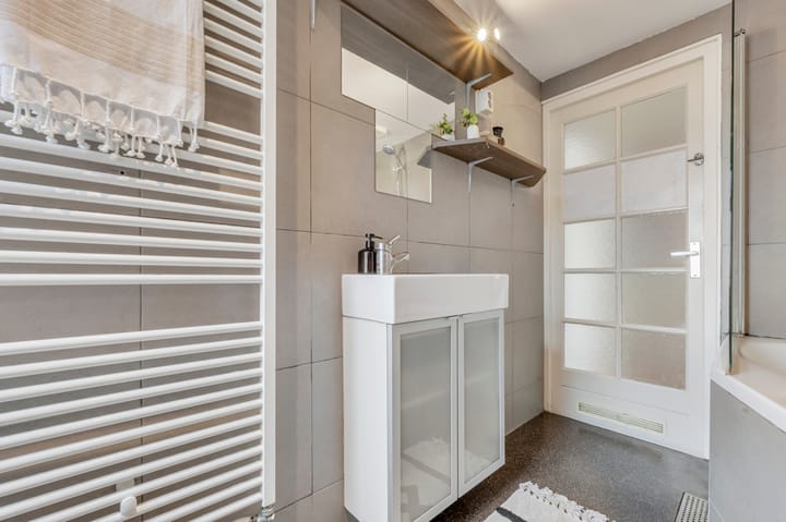 Twee-onder-één-kap te koop: Dorpsstraat 1064, Assendelft