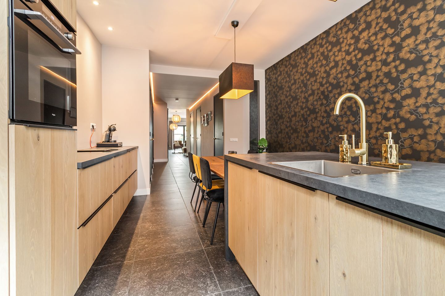 Photo 5 of Hoogstraat 66