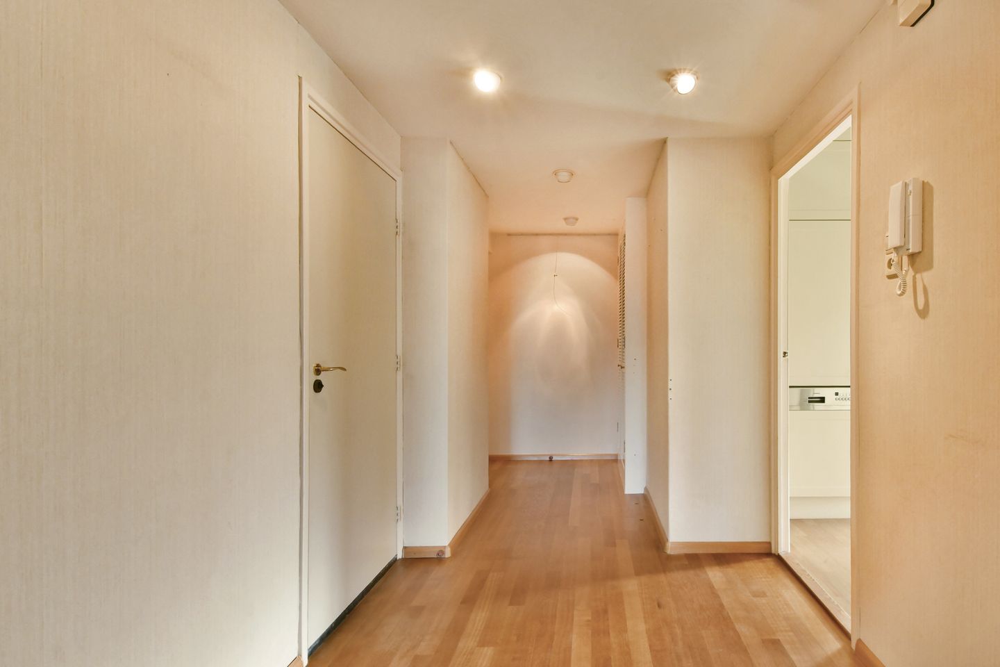Photo 5 of Van Boshuizenstraat 7