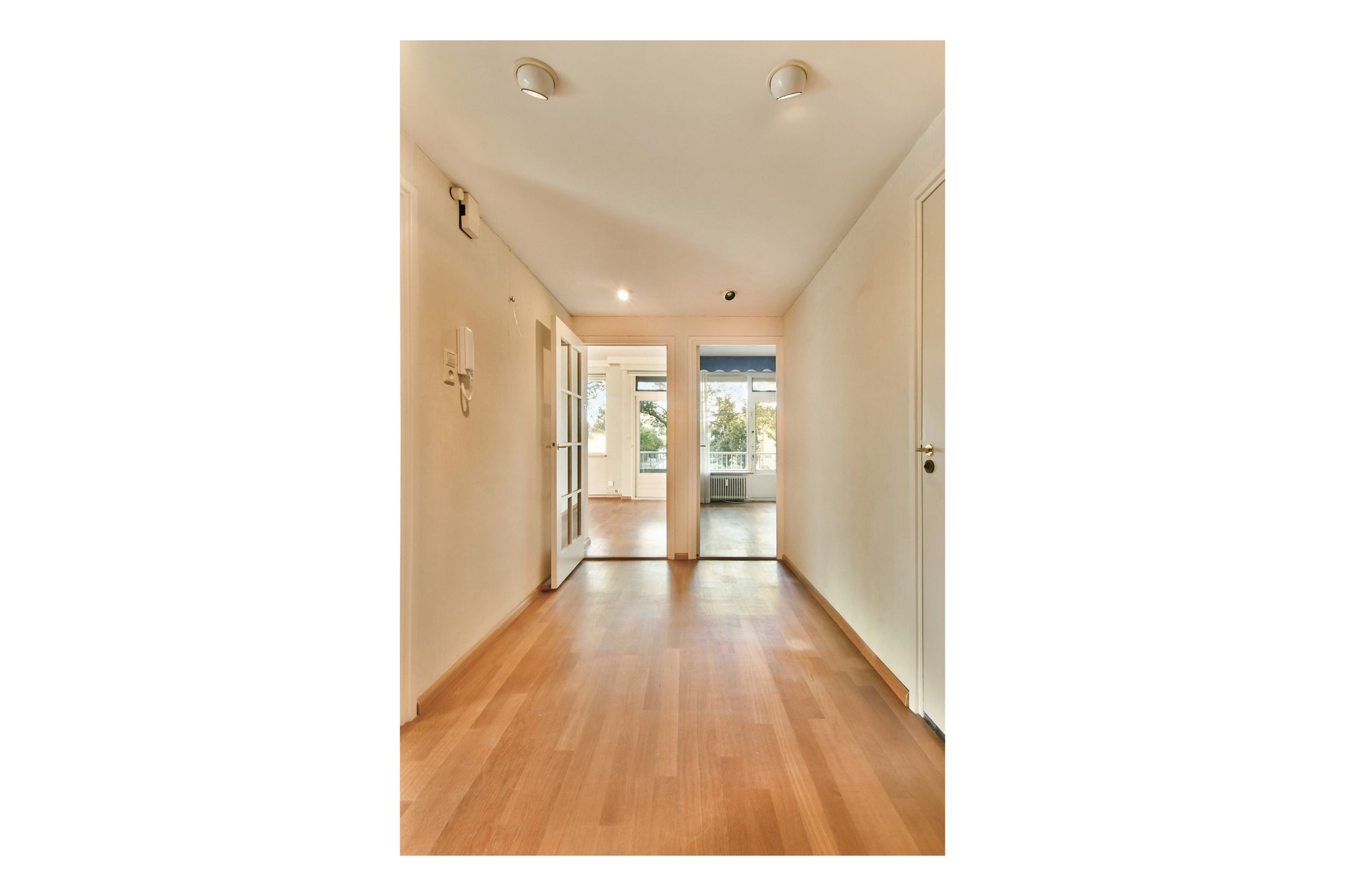 Photo 6 of Van Boshuizenstraat 7