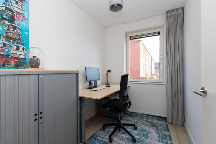 Tussenwoning te koop: Wijnie Jabaaijlaan 18, Dordrecht