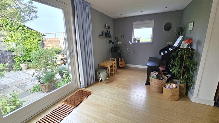 Hoekwoning te koop: Lepelaarstraat 28, Westzaan