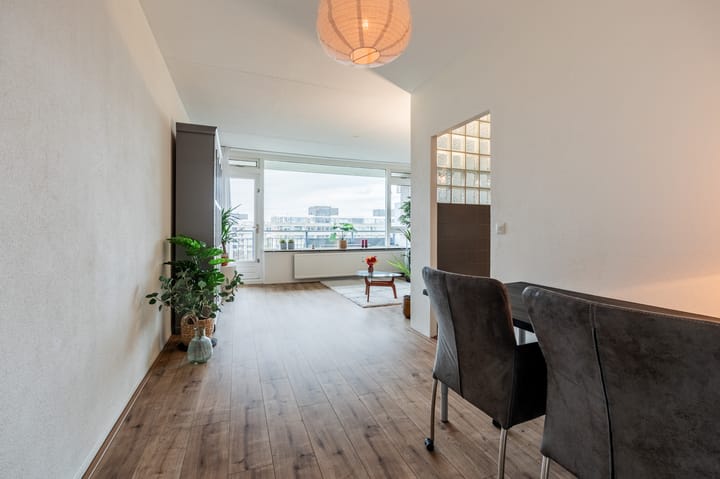 Appartement te koop: Martin Luther Kinglaan 522, Diemen