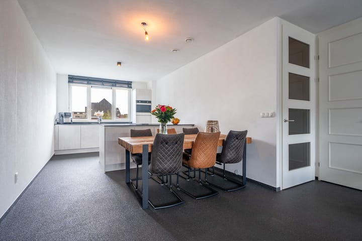 Tussenwoning te koop: Rijperkerkpark 102, Tilburg