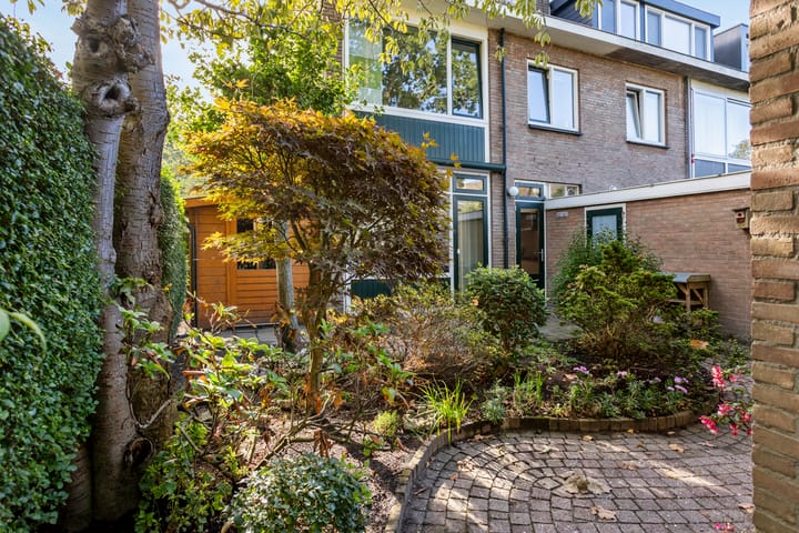 Hoekwoning te koop: Dr Augustijnlaan 33, Rijswijk (Zh)