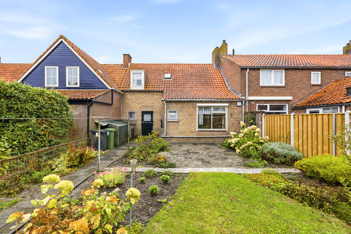 Tussenwoning te koop: Zandweg 24, Ritthem