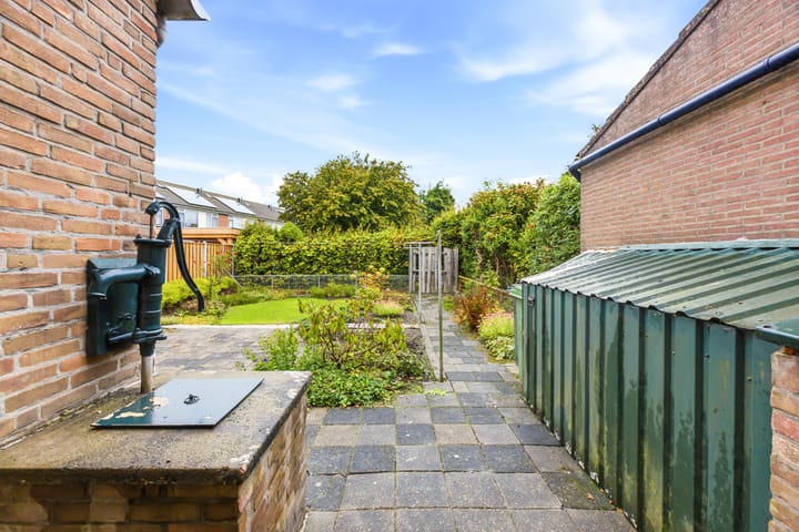 Tussenwoning te koop: Zandweg 24, Ritthem