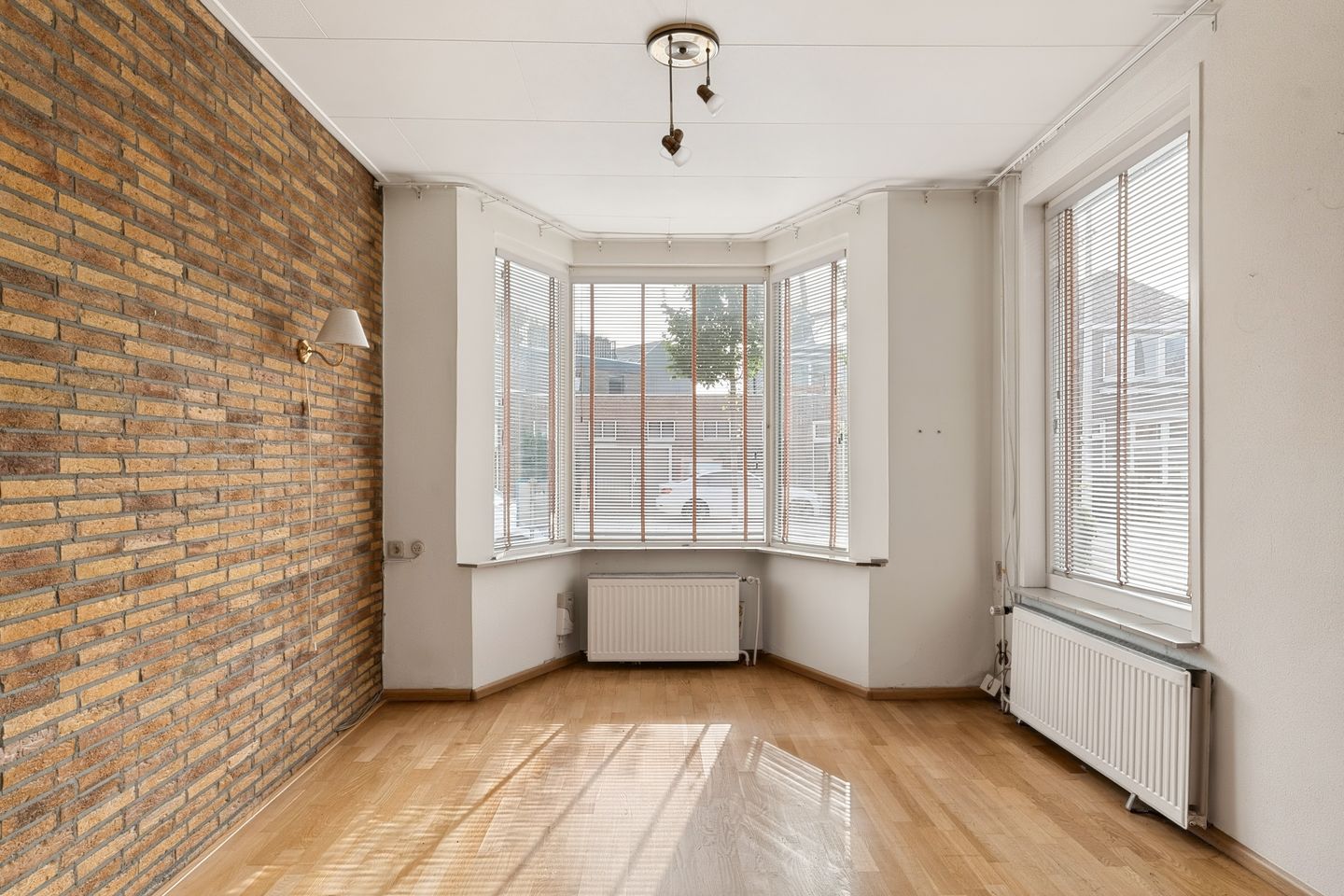 Photo 4 of Prins Hendrikstraat 12