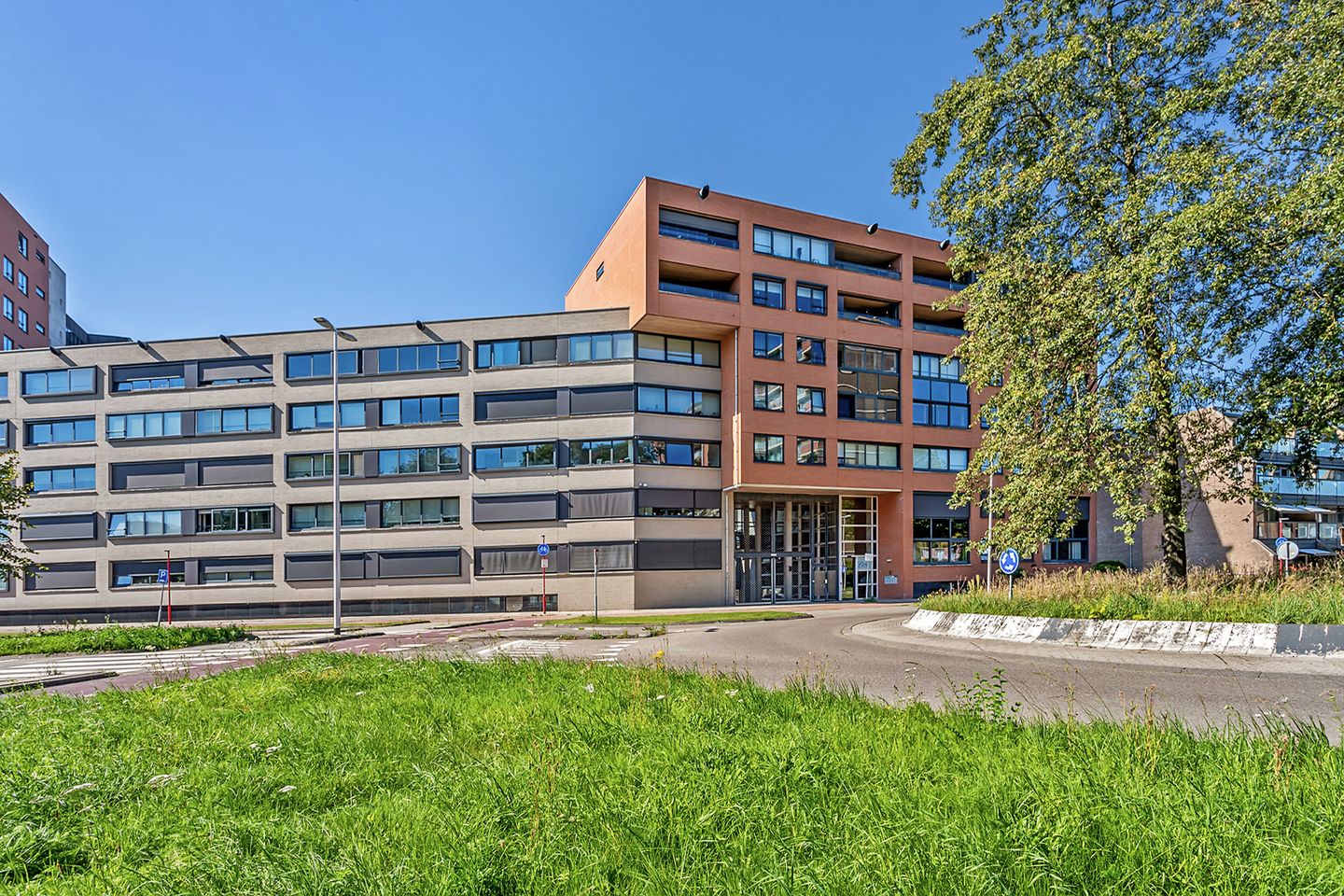 View photo 3 of Meerzichtlaan 230