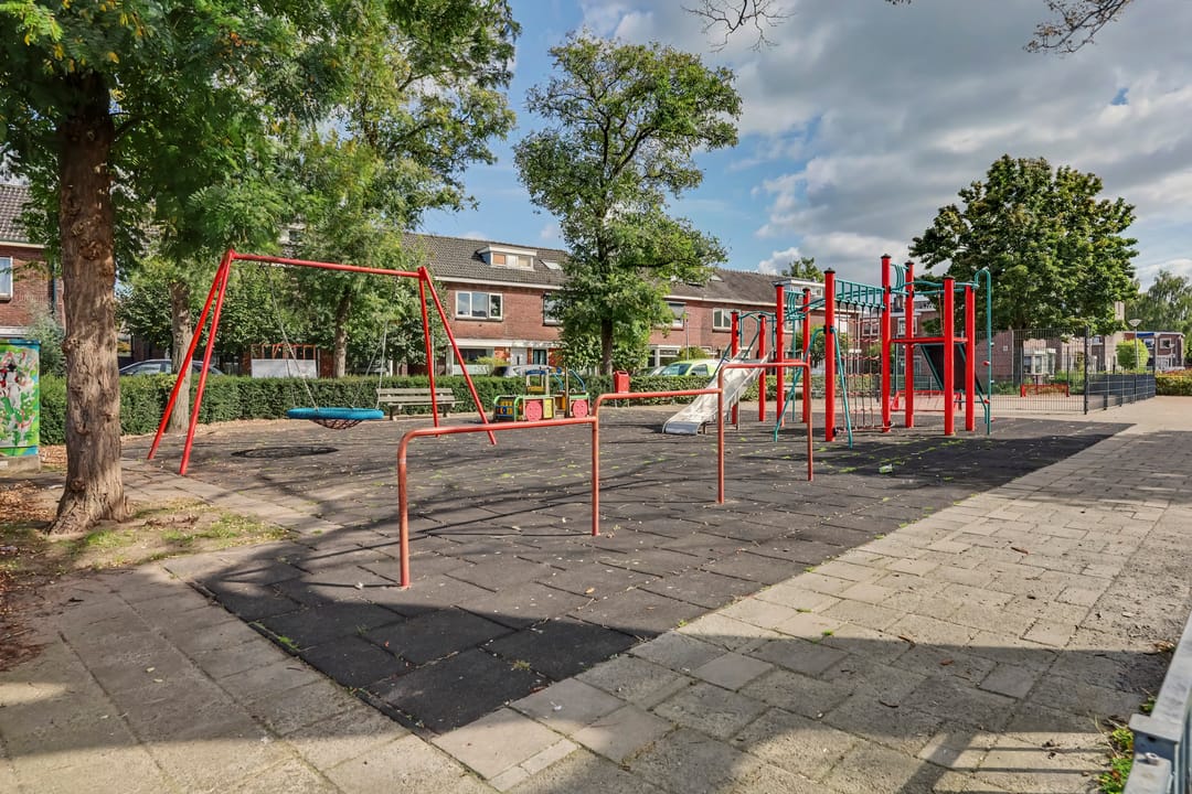 Photo 7 of Esdoornstraat 13