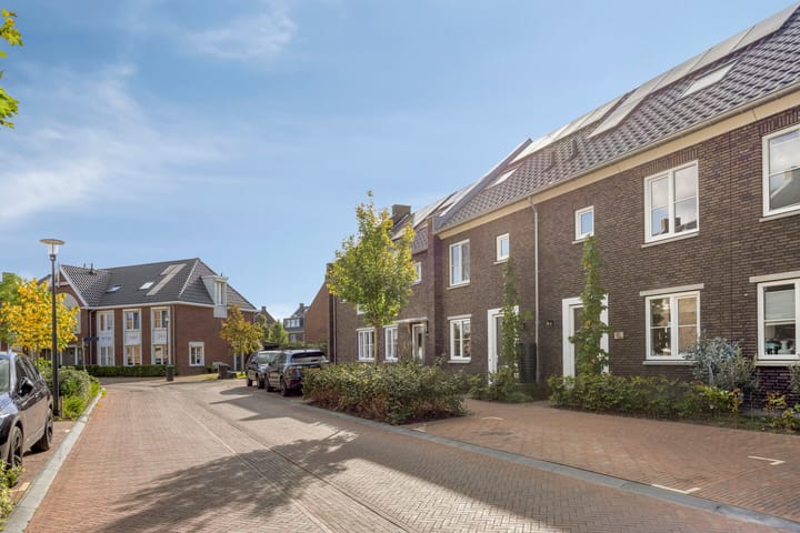 Tussenwoning te koop: Johan Roebersstraat 49, Deventer