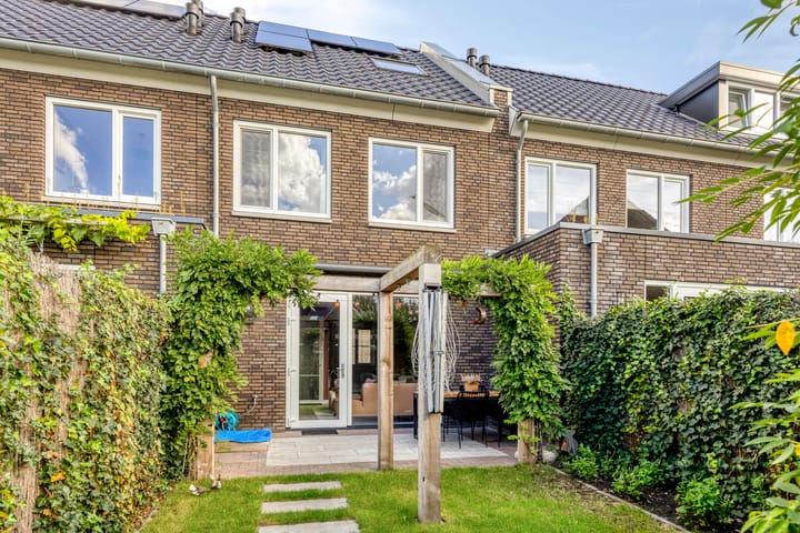 Tussenwoning te koop: Johan Roebersstraat 49, Deventer