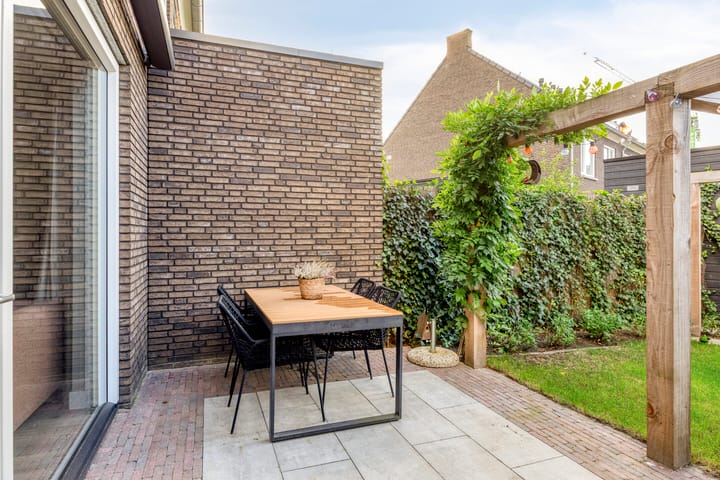 Tussenwoning te koop: Johan Roebersstraat 49, Deventer