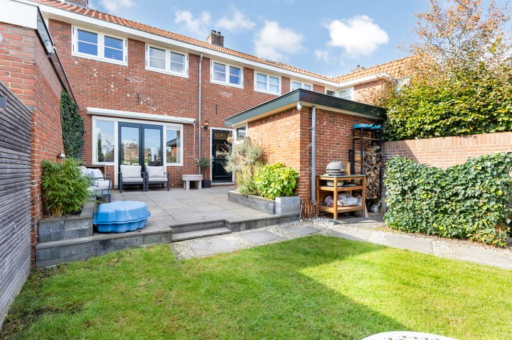 Tussenwoning te koop: Egmondstraat 8, Velp (Ge)