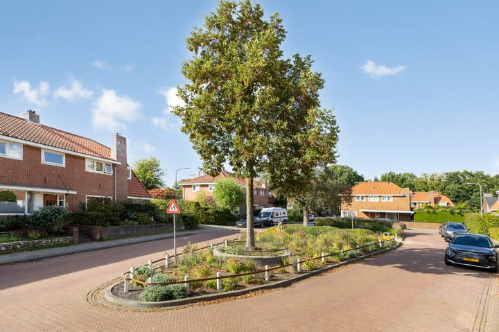 Tussenwoning te koop: Egmondstraat 8, Velp (Ge)