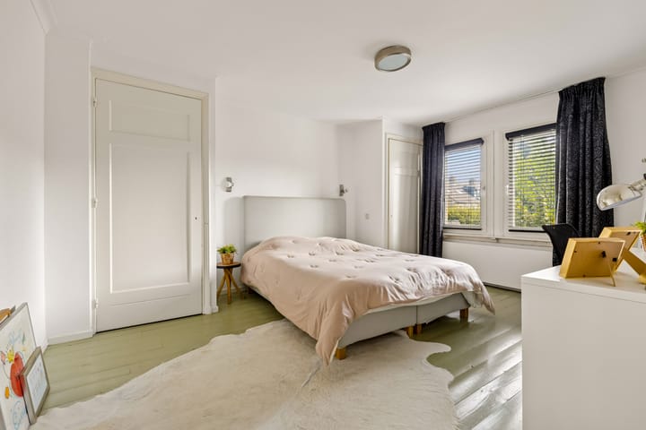 Twee-onder-één-kap te koop: Maria van Bourgondiësingel 4, 'S-Hertogenbosch
