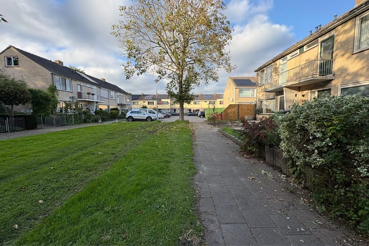 Tussenwoning te koop: Hertog Albrechtstraat 228, Grootebroek