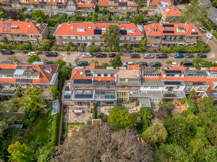 Tussenwoning te koop: Cobetstraat 12, Leiden