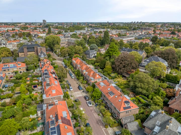 Tussenwoning te koop: Cobetstraat 12, Leiden