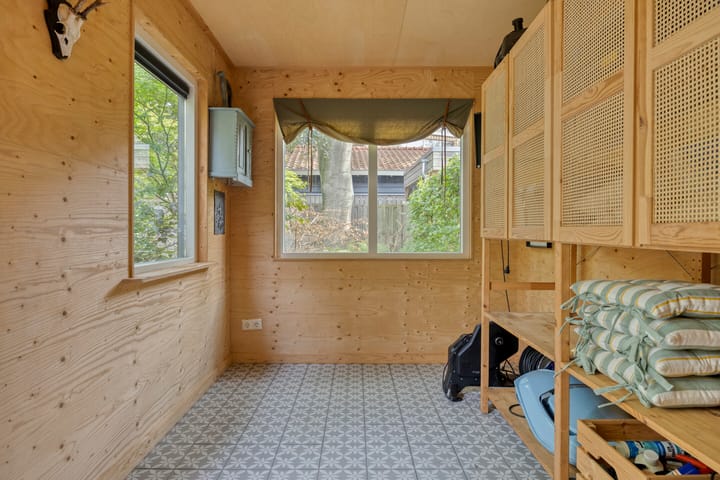 Tussenwoning te koop: Cobetstraat 12, Leiden