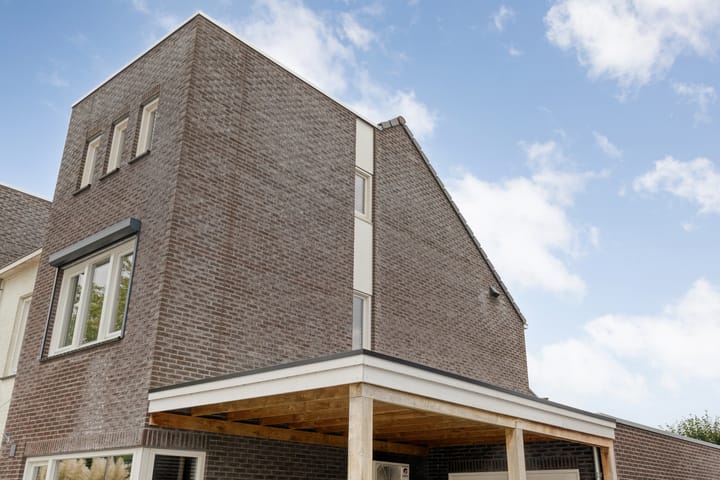Twee-onder-één-kap te koop: Erve Ruitminck 18, Hardenberg