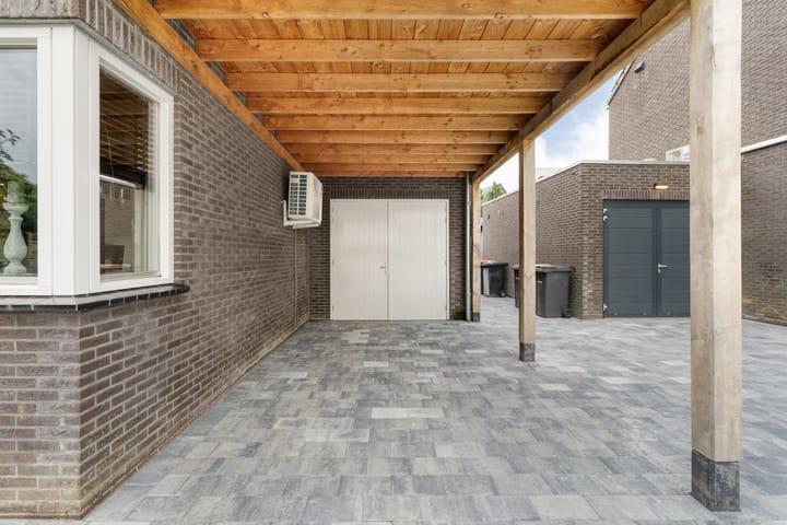 Twee-onder-één-kap te koop: Erve Ruitminck 18, Hardenberg