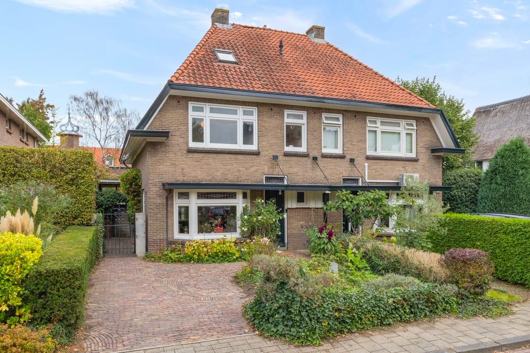 Foto 47 van Burgemeester Tenkinkstraat 25