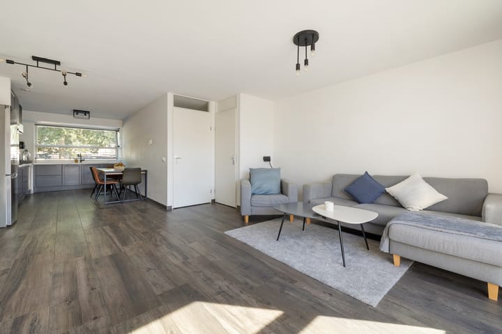 Tussenwoning te koop: Piranesistraat 16, Almere