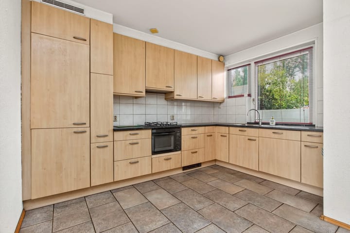 Hoekwoning te koop: Reigerskamp 5, Maarssen