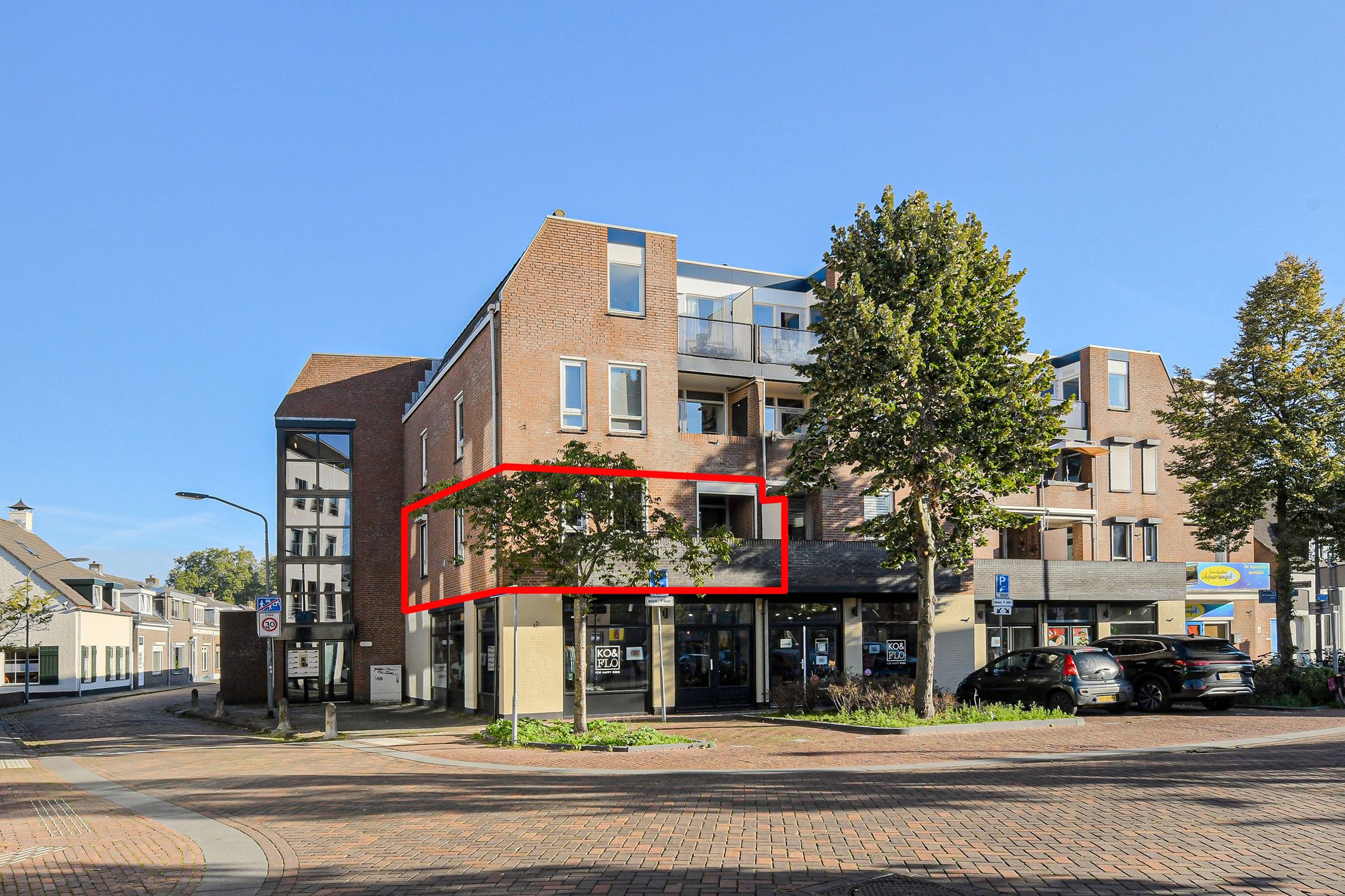 Donkerstraat 2 