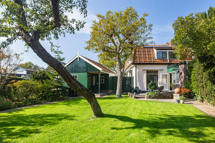 Twee-onder-één-kap te koop: Dorpsstraat 449, Assendelft