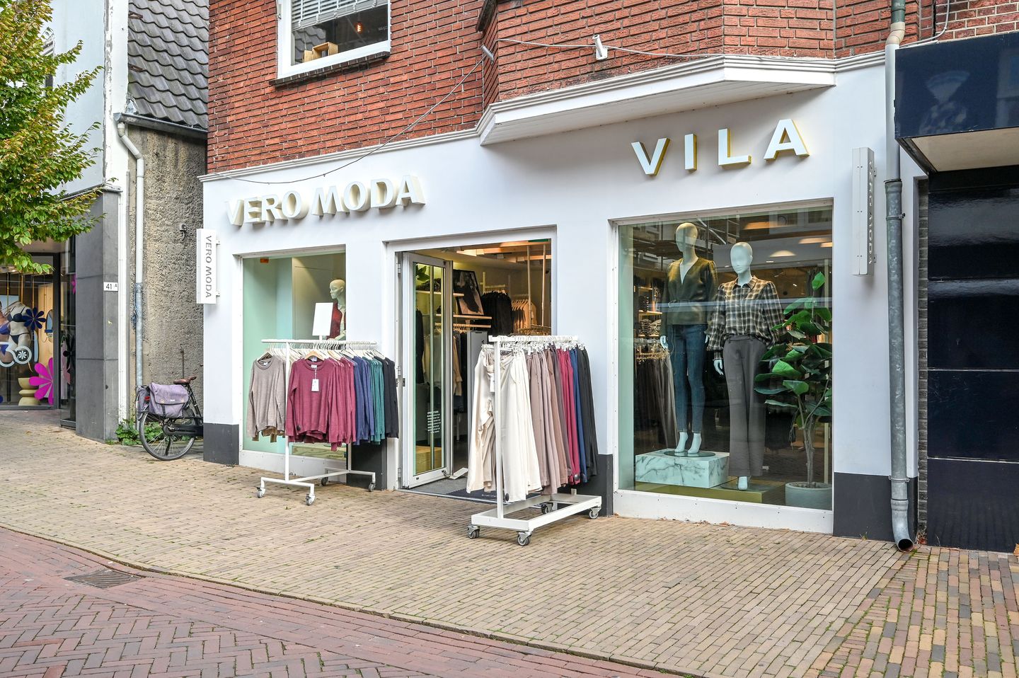 Bekijk foto 2 van Langstraat 43