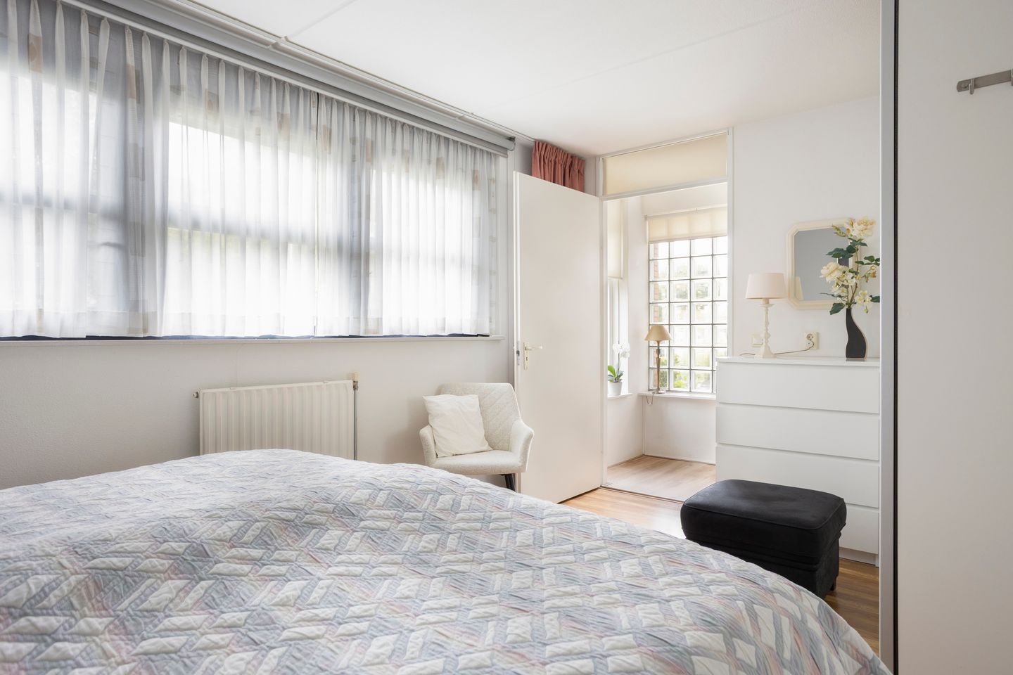 Photo 10 of Dr.Schaepmanstraat 32