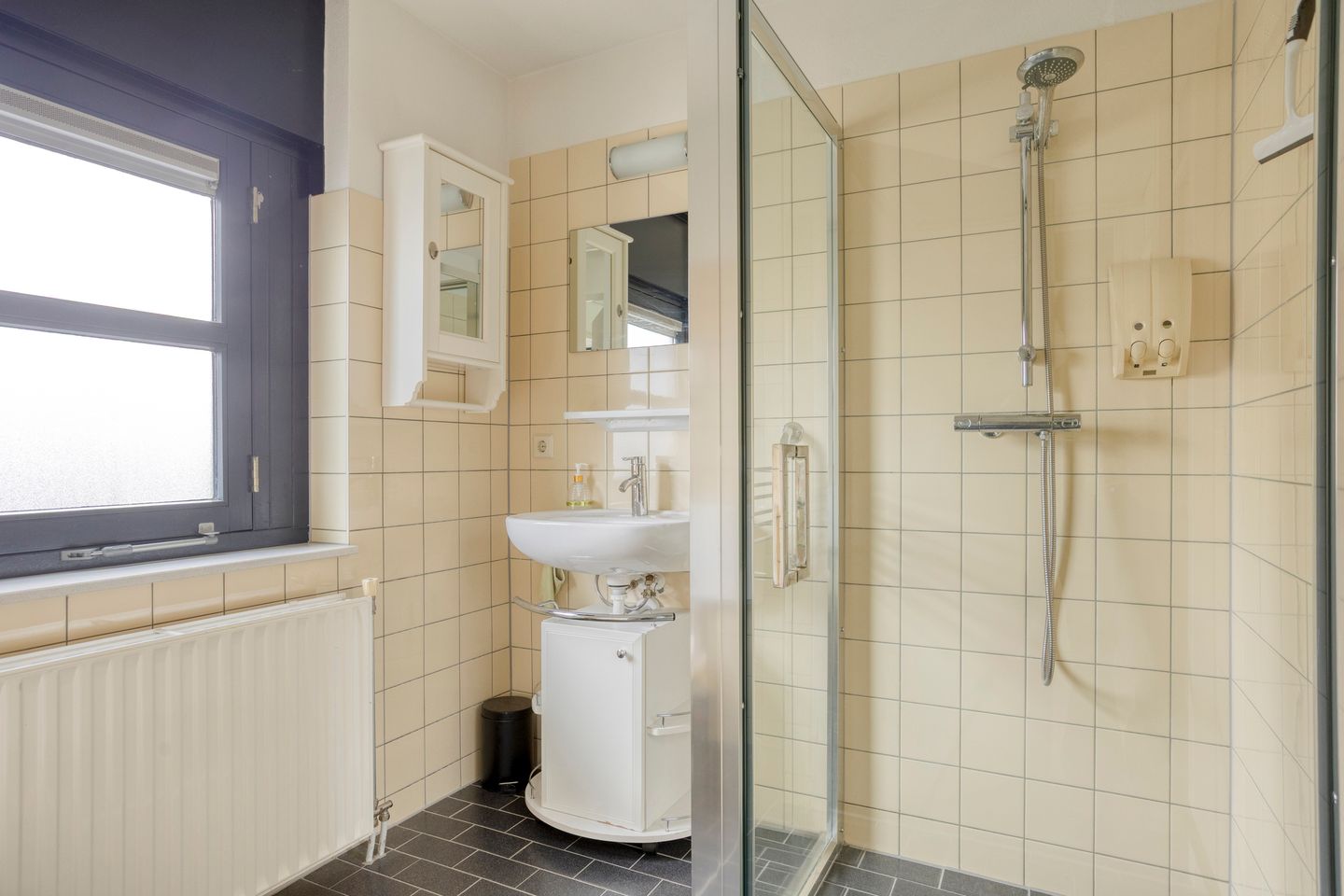 Photo 20 of Dr.Schaepmanstraat 32