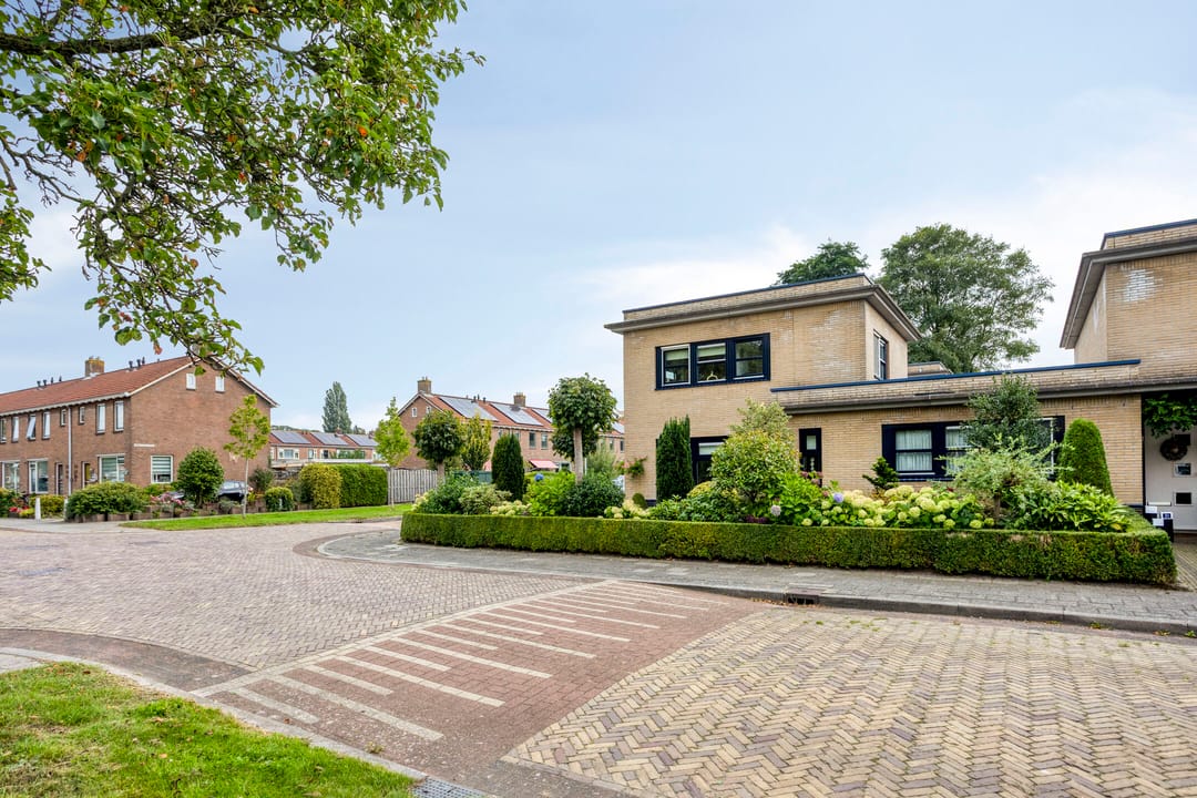 Photo 32 of Dr.Schaepmanstraat 32