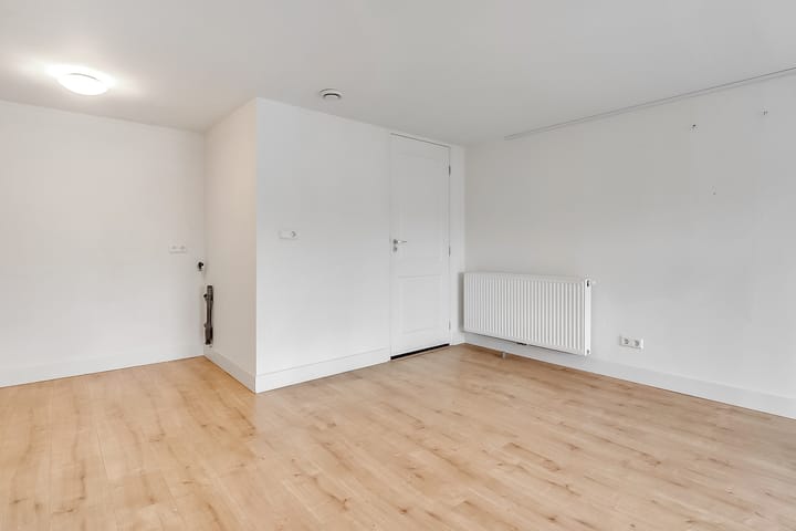 Studio te koop: Anthoniedijk 9G, Utrecht