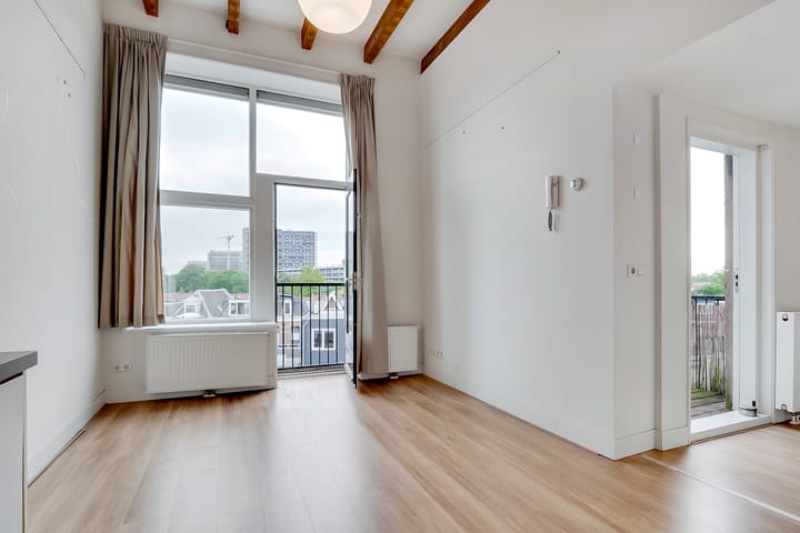 Studio te koop: Anthoniedijk 9T, Utrecht