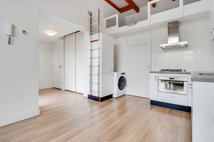 Studio te koop: Anthoniedijk 9T, Utrecht