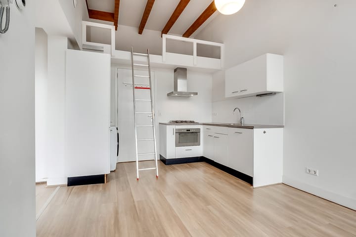 Studio te koop: Anthoniedijk 9T, Utrecht