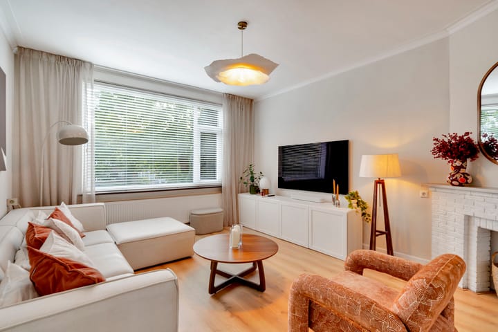 Appartement te koop: Prins Bernhardlaan 115, Voorburg