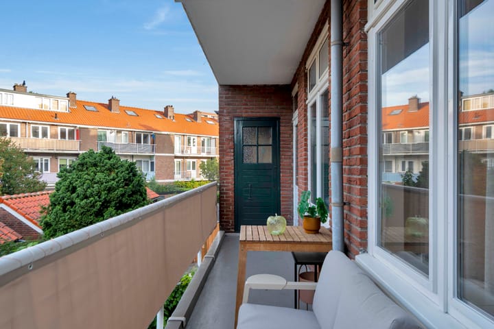 Appartement te koop: Prins Bernhardlaan 115, Voorburg