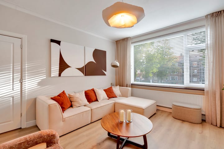 Appartement te koop: Prins Bernhardlaan 115, Voorburg