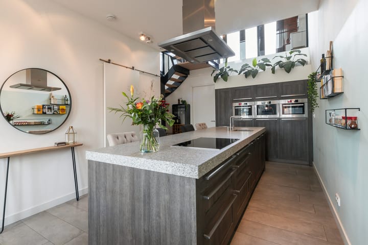 Tussenwoning te koop: Werf van Schouten 100, Dordrecht