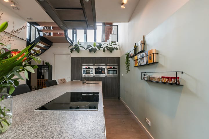 Tussenwoning te koop: Werf van Schouten 100, Dordrecht
